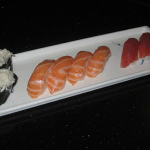 Nigiri Blue Crab, Salmon, Tuna